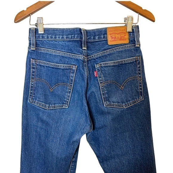 LEVI'S Womens Wedgie Icon Fit Ankle Jeans - Picture 7 of 13